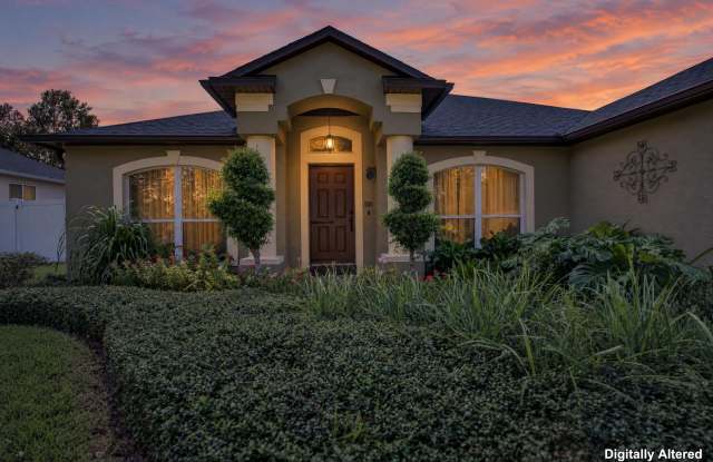 Gorgeous 4/2 Tuscan Inspired Home with Private Pool and Fence Enclosed Yard! St. Cloud near Lake Nona District! Gallery 3