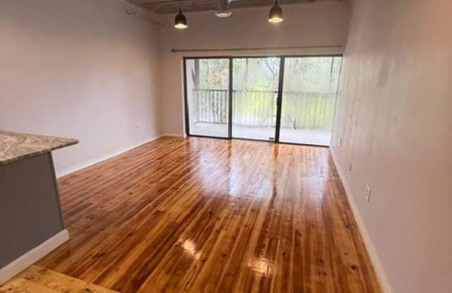 2201 Boundary Street - 3 Bedroom/2 Bath Gallery 1