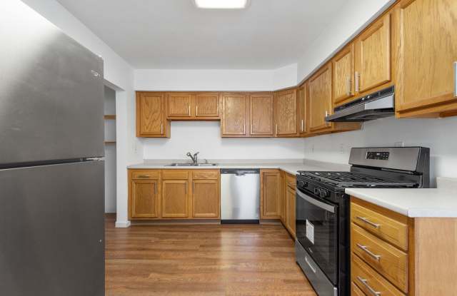 Stunning 3 bed, 2.5 bath home in McKees Rocks available October 1! photos photos