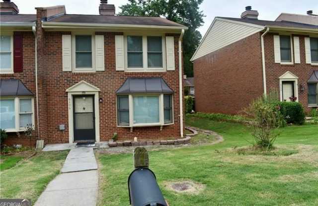 6106 Queen Anne photos photos
