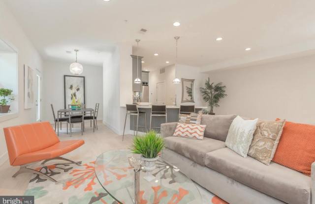 1352 QUINCY Street NW unit: 1 Gallery 4