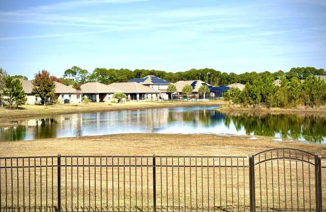 399 Pin Oak Loop photos photos