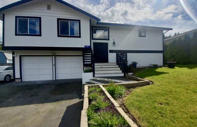 12167 Hilynn Dr Gallery 2