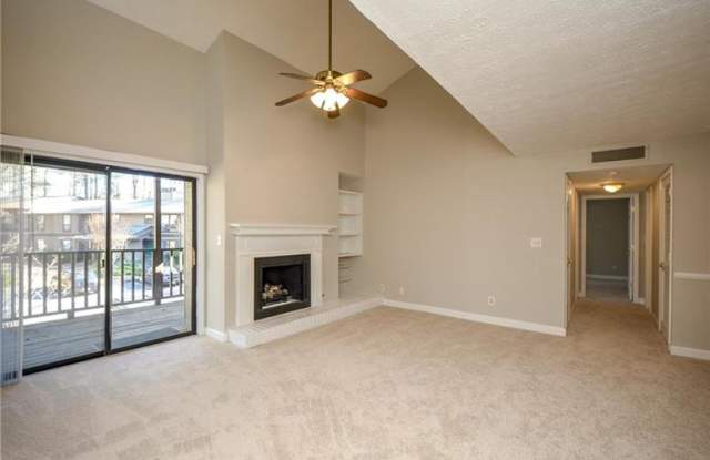3915 Cedar Circle Gallery 4
