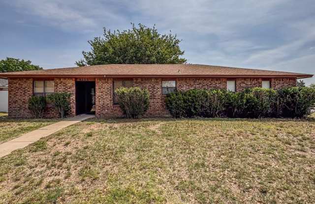 4000 North Mescalero | Hobbs Gallery 1