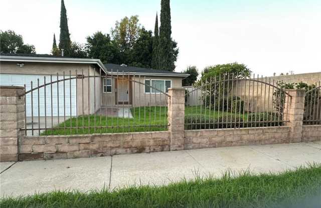 16830 Wyandotte Street photos photos 16830 Wyandotte Street photos photos