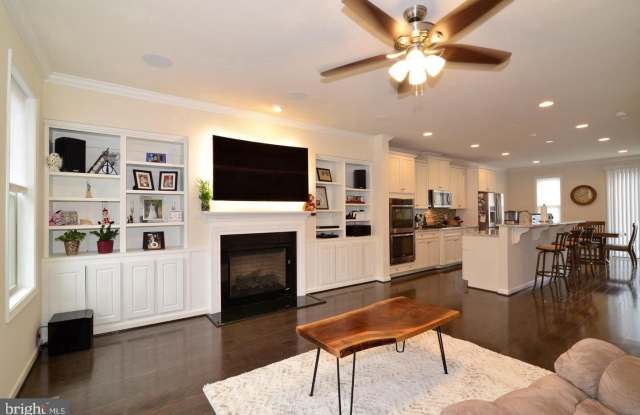 6836 WILLIAM WHITE Way Gallery 3