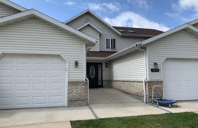 3035 Selkirk Dr photos photos