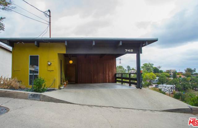 742 QUAIL Drive Gallery 3