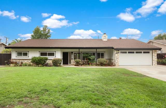North Tustin 3-Bedroom with Modern Upgrades  Spacious Yards photos photos