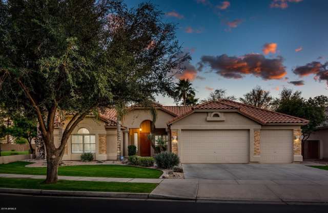 1471 W Bartlett Way photos photos