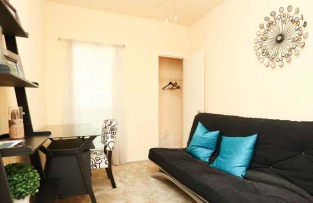 1736 Nelms Dr Gallery 3