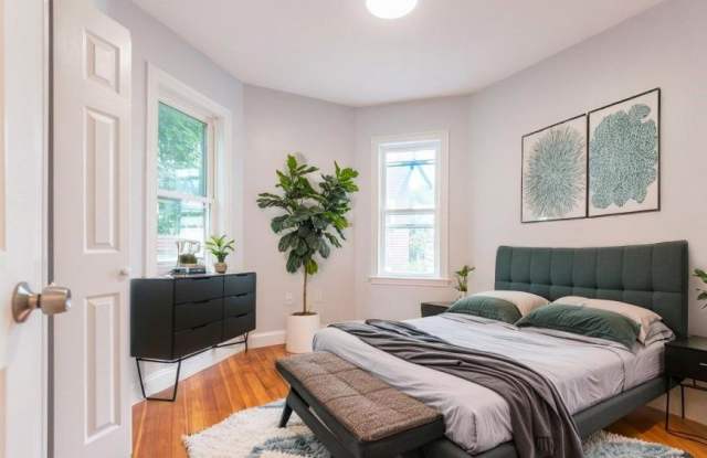 28 Hunnewell Ave. Gallery 2