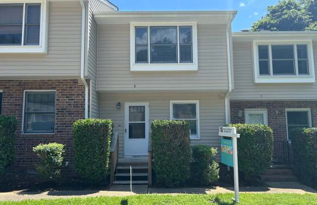 Prime Chapel Hill Townhome for Rent 2 Bed | 1.5 Bath photos photos