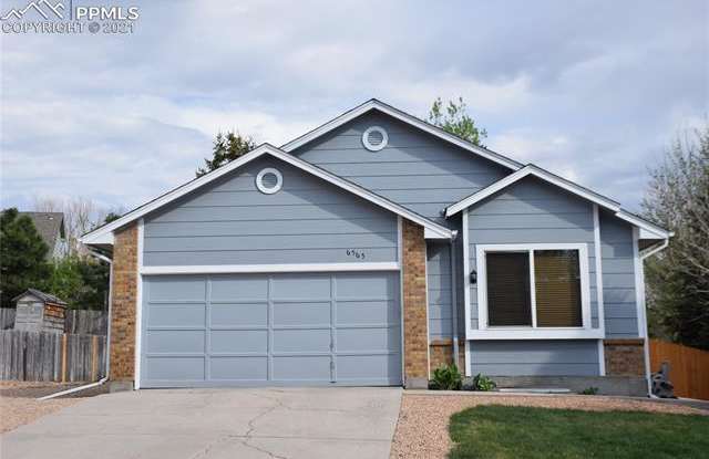 6565 Lonsdale Drive - 6565 Lonsdale Drive, Cimarron Hills, CO 80915