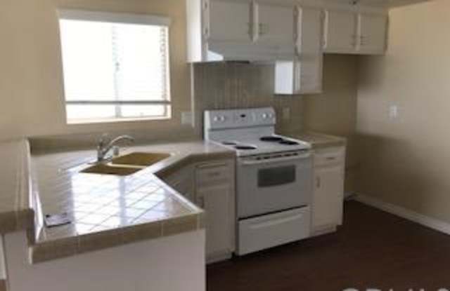 1507 Seal Way Gallery 2