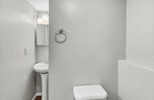 1308 South Grand Avenue West Gallery 1