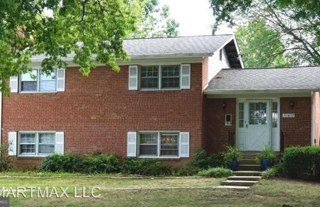 11617 Regency Dr - 11617 Regency Drive, Potomac, MD 20854