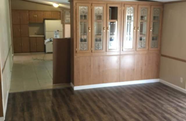 139 Willow Oak Gallery 2