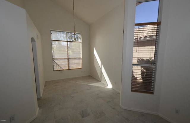 630 N Diane Ct Gallery 4