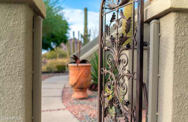 10326 E BUCKSKIN Trail Gallery 3