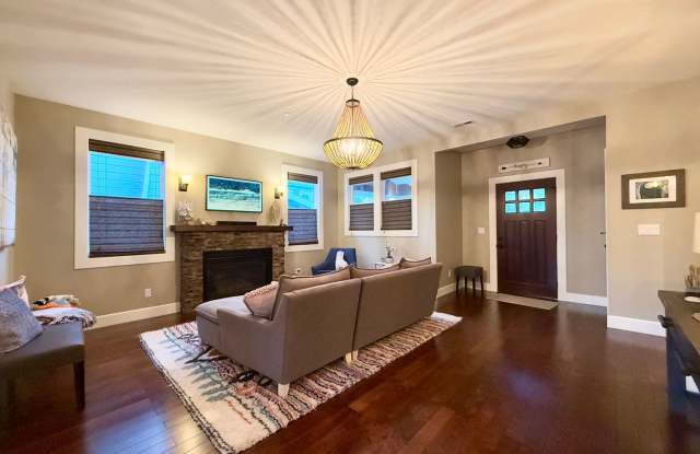 Luxurious Pacifica Retreat with Bonus Suite & EV Ready! Gallery 4