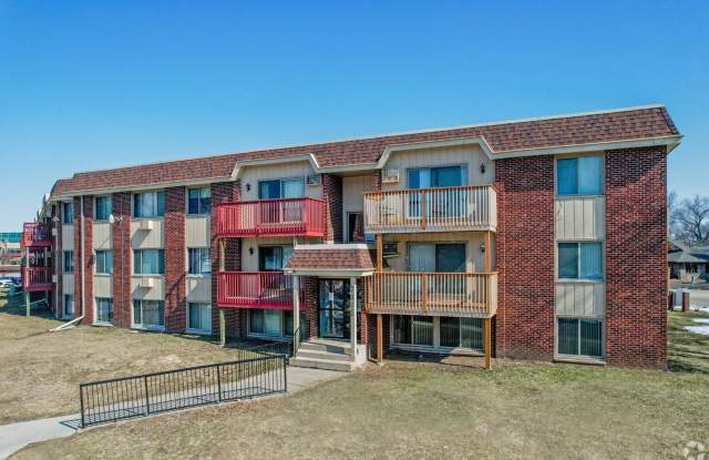 The BLVD Apartments | Newly Renovated 2 Bed/1 Bath — FREE 50" TV With Move-In! photos photos