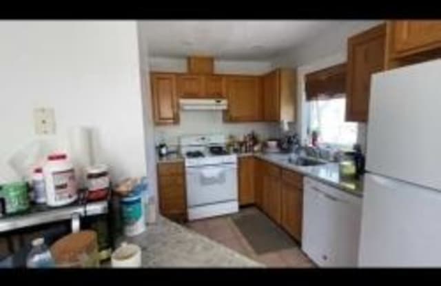 11 Ashford - 11 Ashford Road, Newton, MA 02459