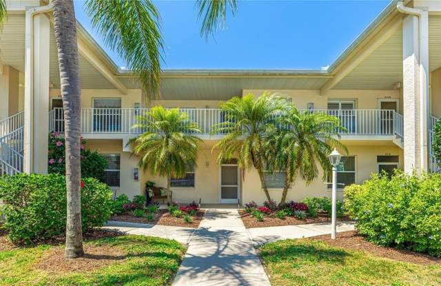 4655 TOWER HILL LANE photos photos