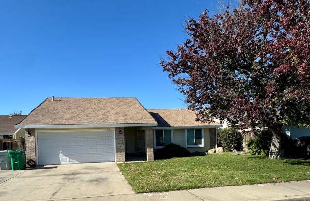 Charming  Move-In Ready 2+ bedroom/ 2 bathroom Home in the Heart of Atwater! - 3151 Chestnut Drive, Atwater, CA 95301