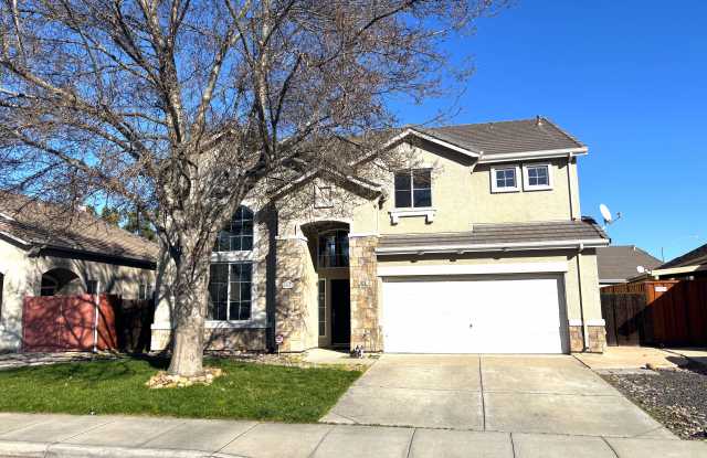925 Sunnyside Ln - 925 Sunnyside Lane, Tracy, CA 95377
