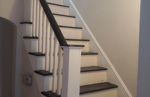 812 EDGEWOOD Avenue unit: 4 photos photos 812 EDGEWOOD Avenue unit: 4 photos photos