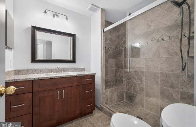20604 CORNSTALK Terrace Gallery 4