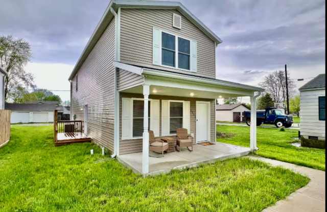 Quiet NEW home Greensburg, Indiana photos photos