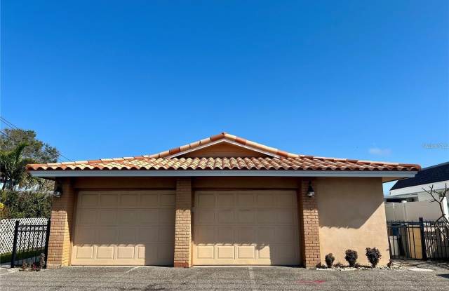 11315 3RD Street E photos photos