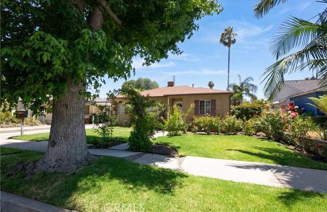 4722 Ventura Canyon Avenue Gallery 1