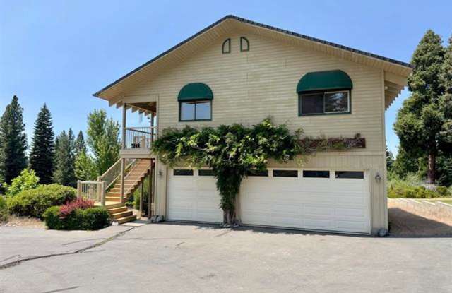 Fully Furnished Lake View Home Gallery 1