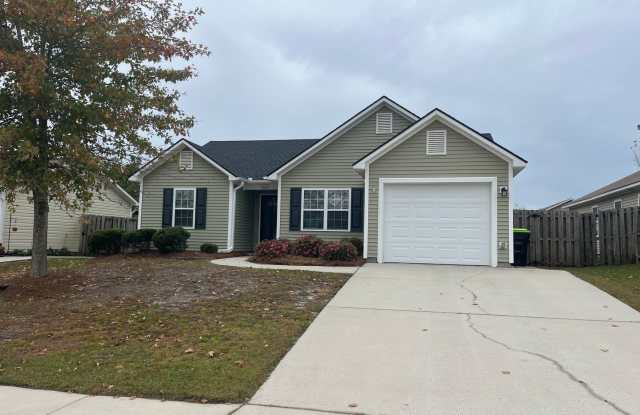 Great Location - 1621 Royal Pine Court, Leland, NC 28451