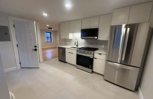 250 W 5th Street unit: 1 photos photos