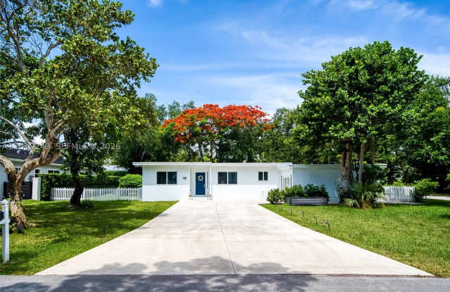 7800 SW 57th Ct - 7800 Southwest 57th Court, South Miami, FL 33143