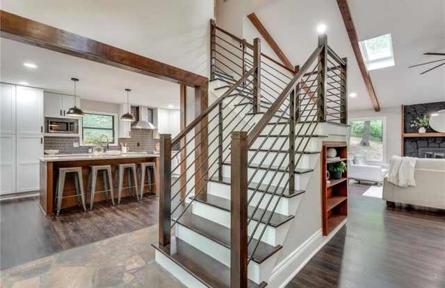 1820 Cedar Cliff Drive SE Gallery 2