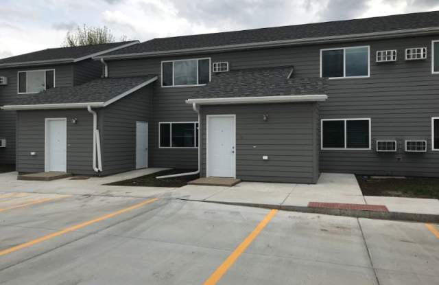 511 9th Street SD - 511 9th Street Southeast, Madison, SD 57042