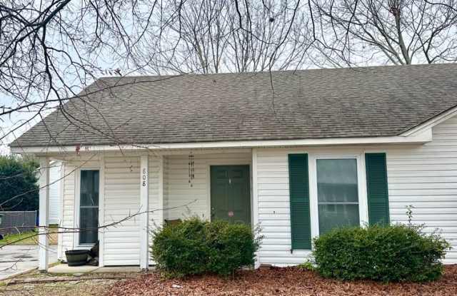 808 Varsity Drive - 808 Varsity Drive, Wilmington, NC 28403