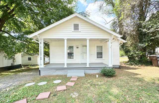 Adorable 1BR Home with Office/Den photos photos