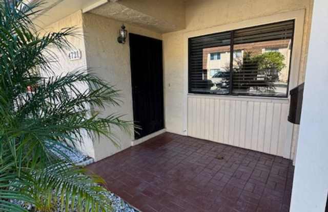 Updated  well maintained, 2-bedroom, 2 full baths unit with a good amount of living space photos photos