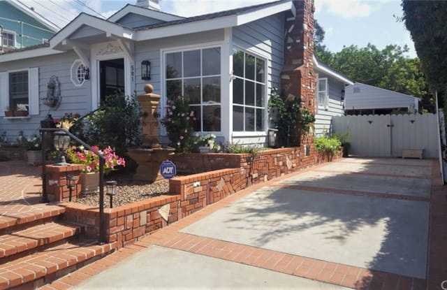 581 Brooks Street - 581 Brooks Street, Laguna Beach, CA 92651