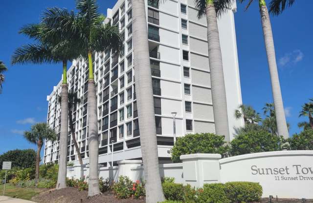 Beautifully renovated 2/2 condo downtown Sarasota with view of Bay! photos photos Beautifully renovated 2/2 condo downtown Sarasota with view of Bay! photos photos