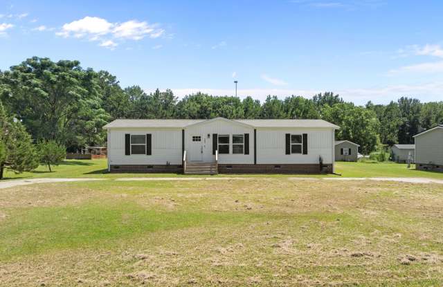 New build home on a spacious lot! Gallery 1