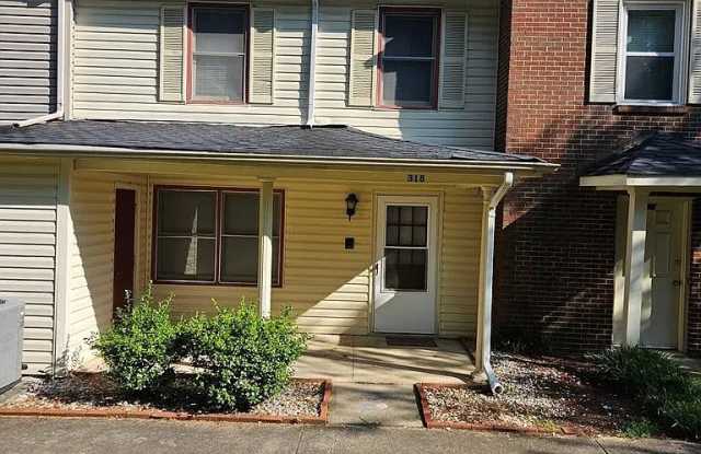 318 Seminole Trail - 1 - 318 Seminole Trail, Danville, VA 24540 318 Seminole Trail - 1 - 318 Seminole Trail, Danville, VA 24540