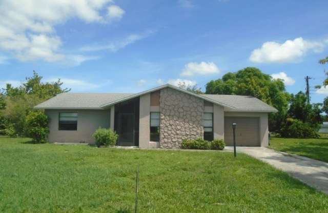 1539 Medford Place Gallery 1
